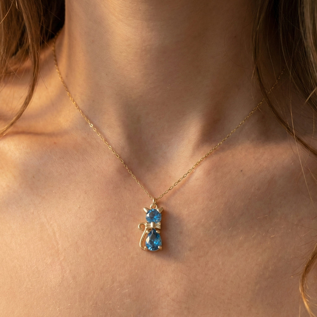 Kişiye Özel Doğum Taşlı Kedi Kolyesi – 925 Ayar Gümüş / 14K Altın & Rose Kaplama